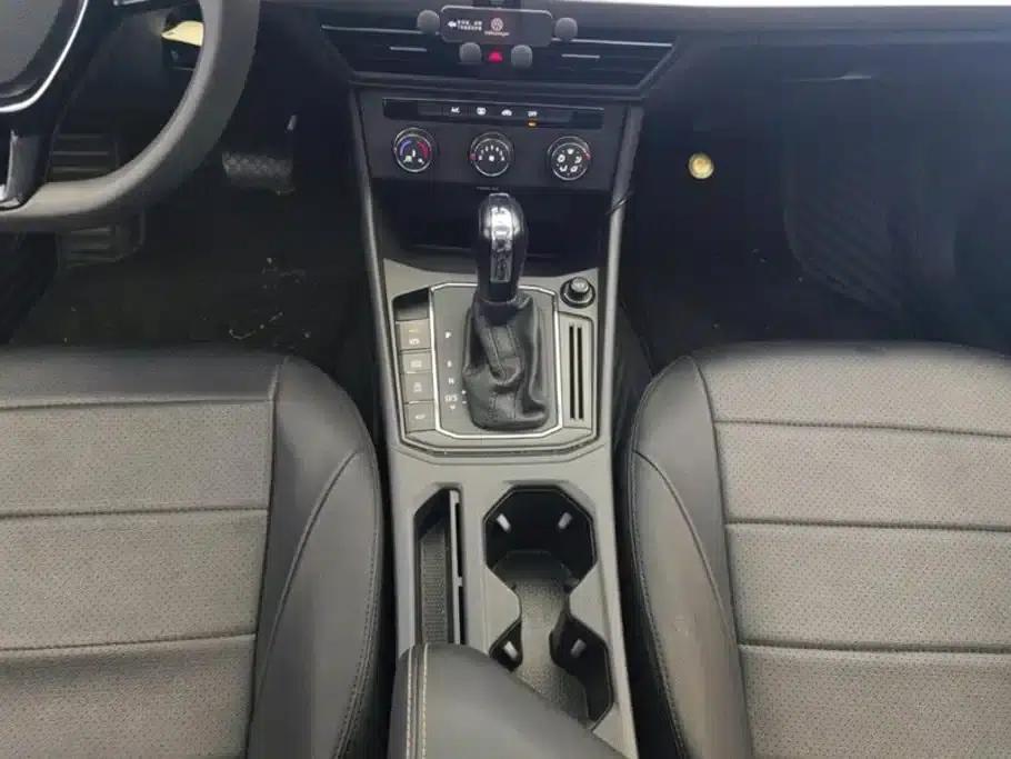 2021 Volkswagen Lavida 280TSI DSG Comfort Edition — миниатюра 16