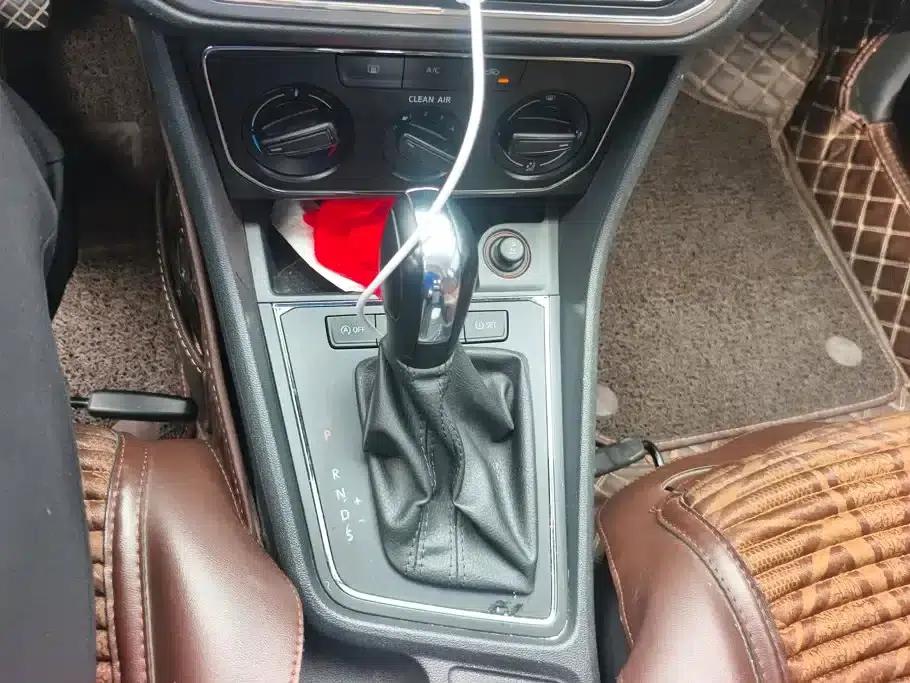 2019 Volkswagen Lavida, Lavida Qihang 1.5L Automatic Comfort Edition (National VI Emission Standard) — миниатюра 16