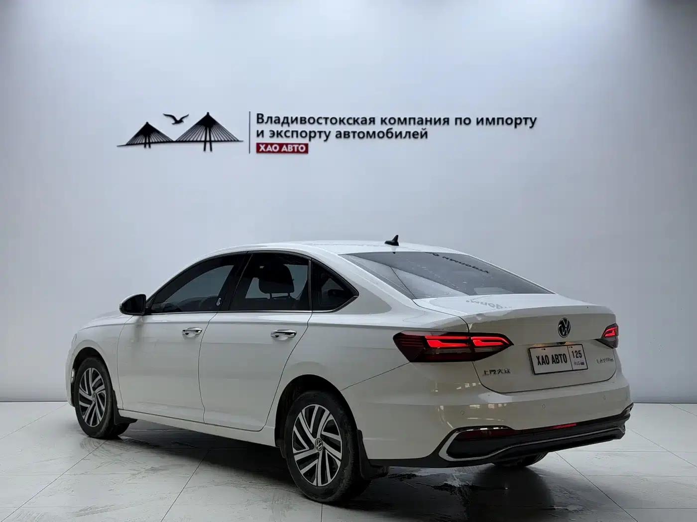 2023 Volkswagen Lavida 1.5L Automatic Comfort Edition — миниатюра 4
