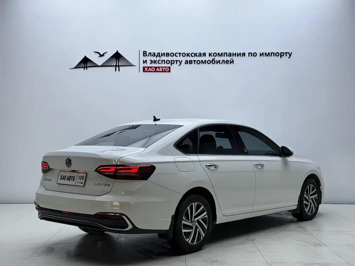 2023 Volkswagen Lavida 1.5L Automatic Comfort Edition — миниатюра 6