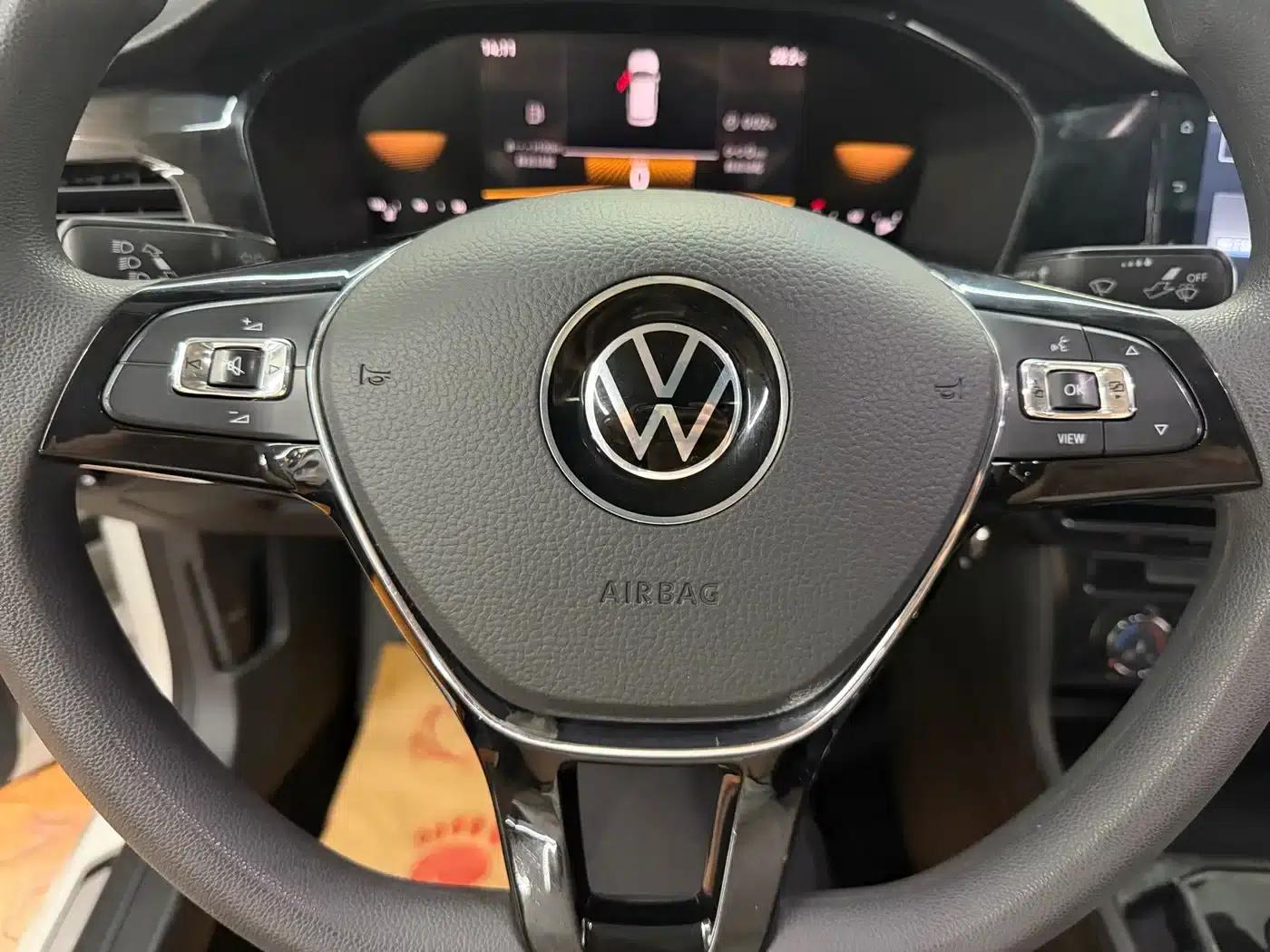 2021 Volkswagen Lavida 1.5L Automatic Vision Edition — миниатюра 13