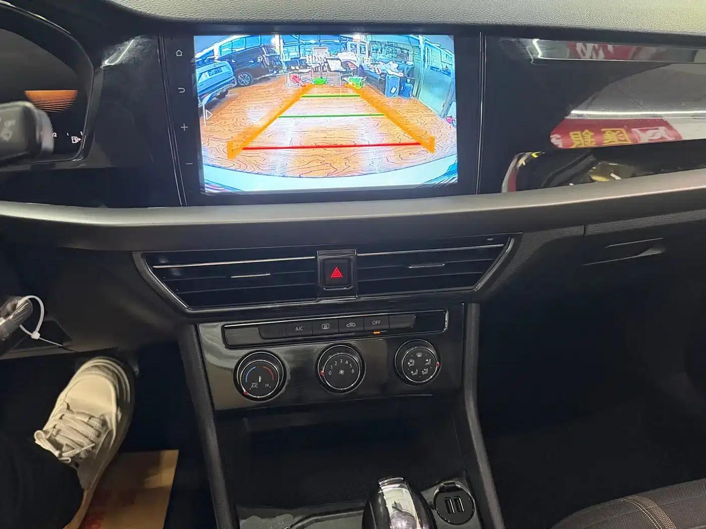 2021 Volkswagen Lavida 1.5L Automatic Vision Edition — миниатюра 16
