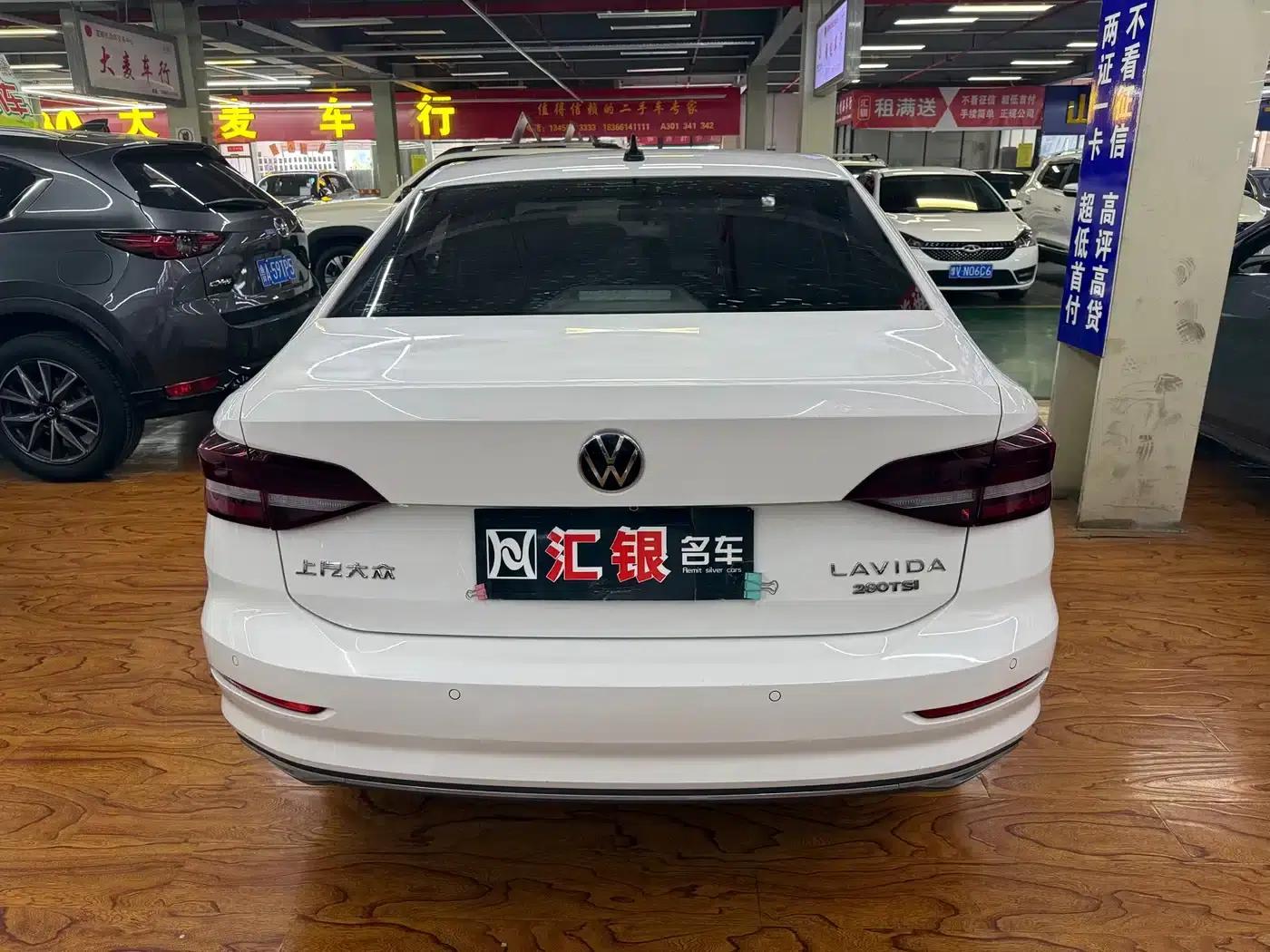 2021 Volkswagen Lavida 1.5L Automatic Vision Edition — миниатюра 6