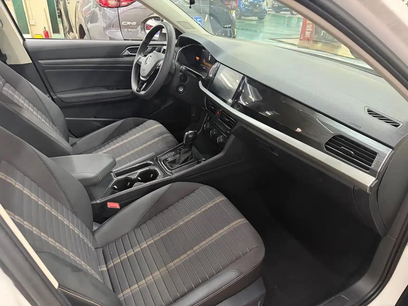 2021 Volkswagen Lavida 1.5L Automatic Vision Edition — миниатюра 9