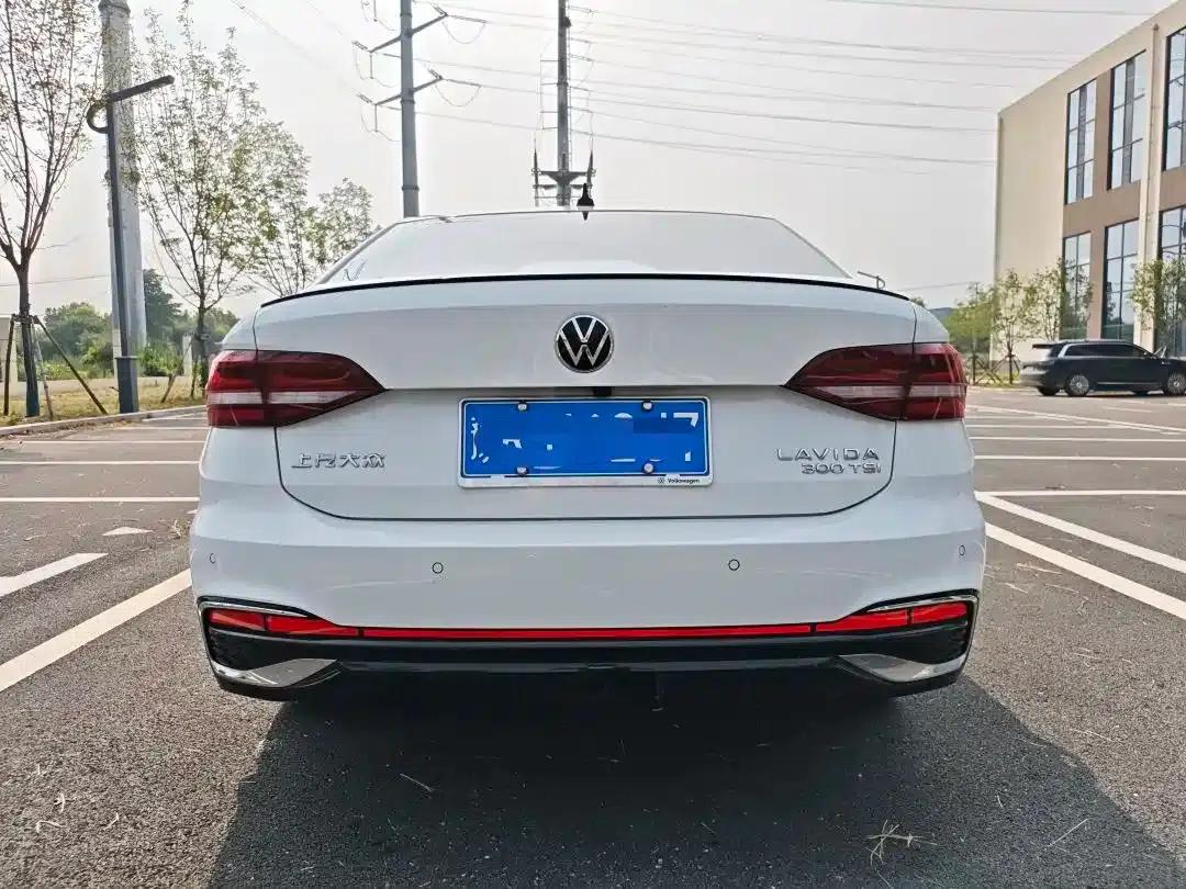 Lavida 2024 300TSI DSG Starry Sky Leading Edition — миниатюра 5