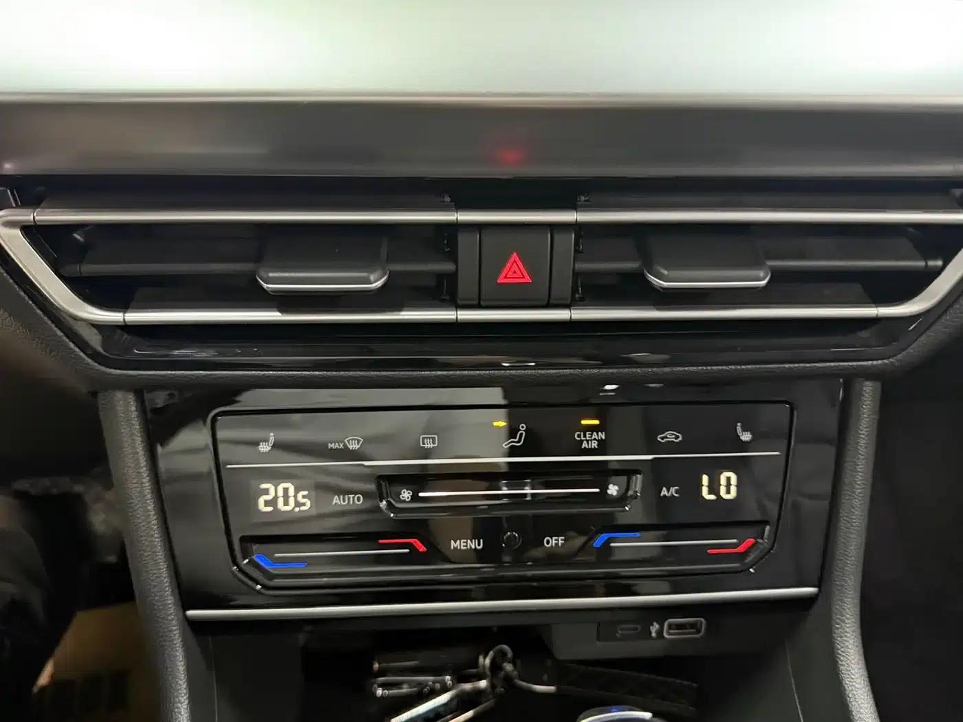 2023 Volkswagen Lavida 280TSI DSG Eternal Edition — миниатюра 9