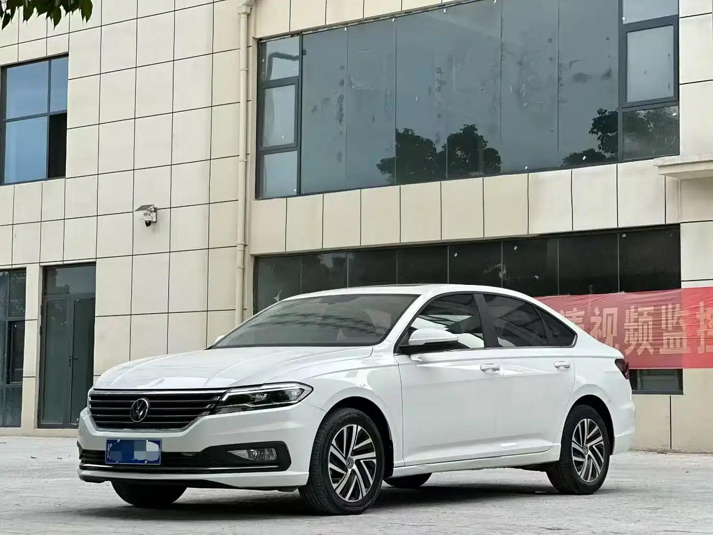 2022 Volkswagen Lavida 280TSI DSG Luxury Edition — миниатюра 1