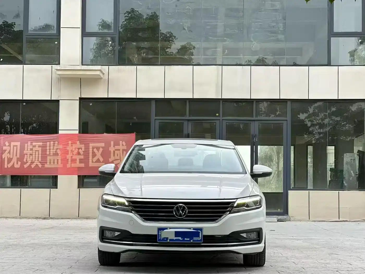 2022 Volkswagen Lavida 280TSI DSG Luxury Edition — миниатюра 2