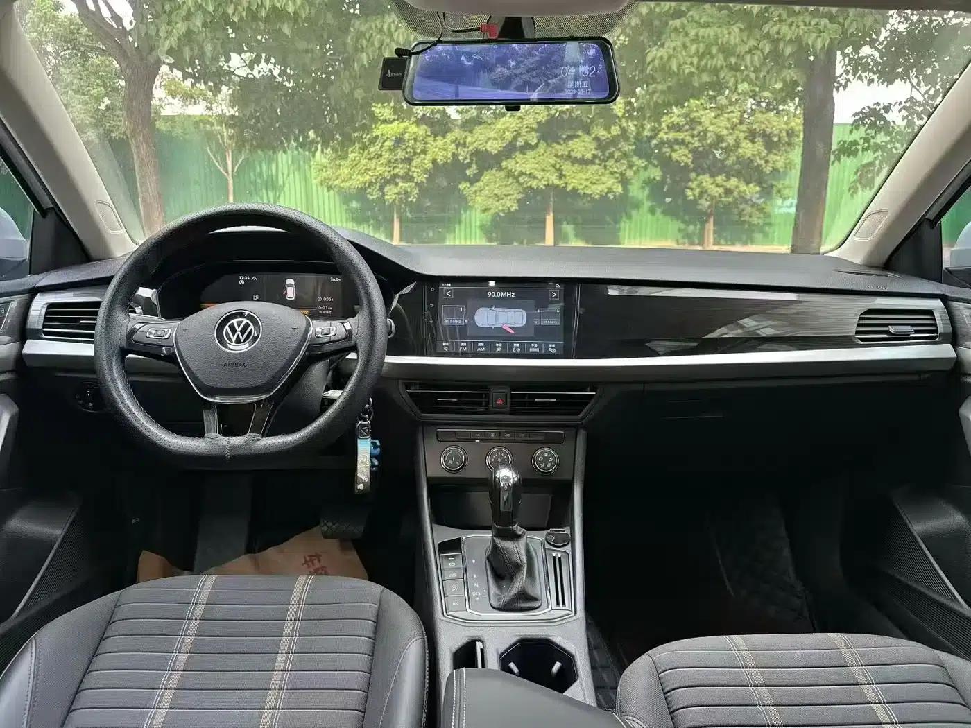 2022 Volkswagen Lavida 280TSI DSG Luxury Edition — миниатюра 5