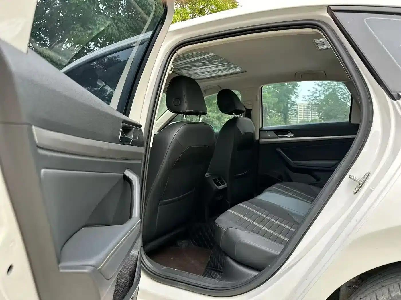 2022 Volkswagen Lavida 280TSI DSG Luxury Edition — миниатюра 7
