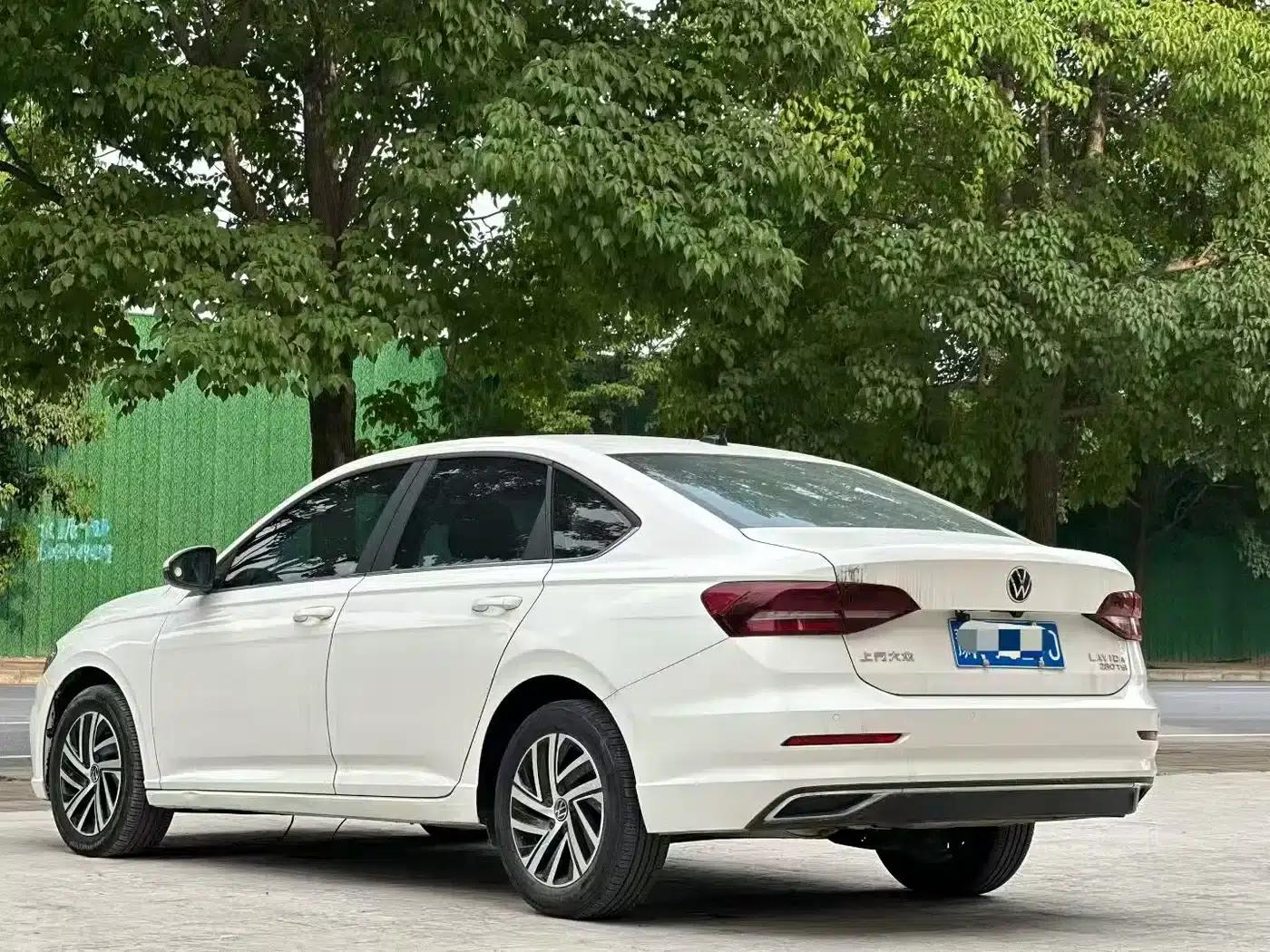 2022 Volkswagen Lavida 280TSI DSG Luxury Edition — миниатюра 8