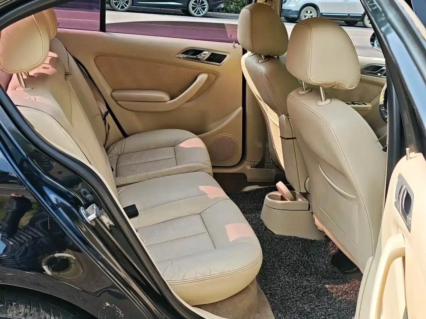 Lavida 2008 1.6L Automatic Premium Edition — миниатюра 15
