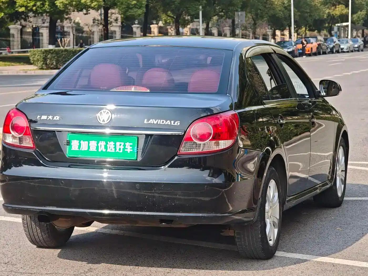 Lavida 2008 1.6L Automatic Premium Edition — миниатюра 4