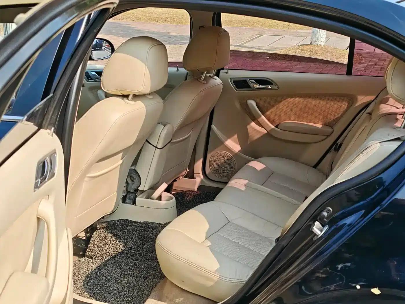 Lavida 2008 1.6L Automatic Premium Edition — миниатюра 8