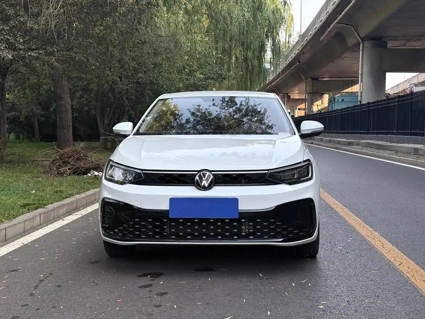 2023 Volkswagen Lavida New Elite 1.5L Automatic New Elite Edition — миниатюра 2