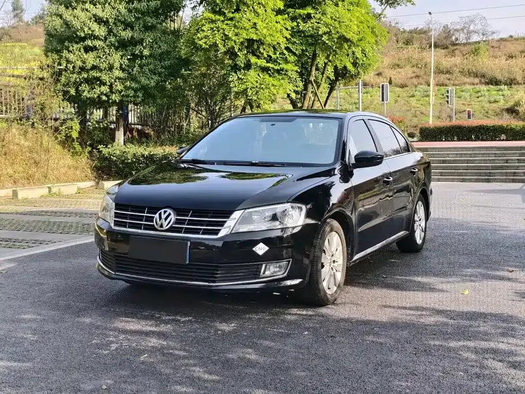 2013 Volkswagen Lavida Classic Facelift 1.6L Manual Comfort Edition — миниатюра 1