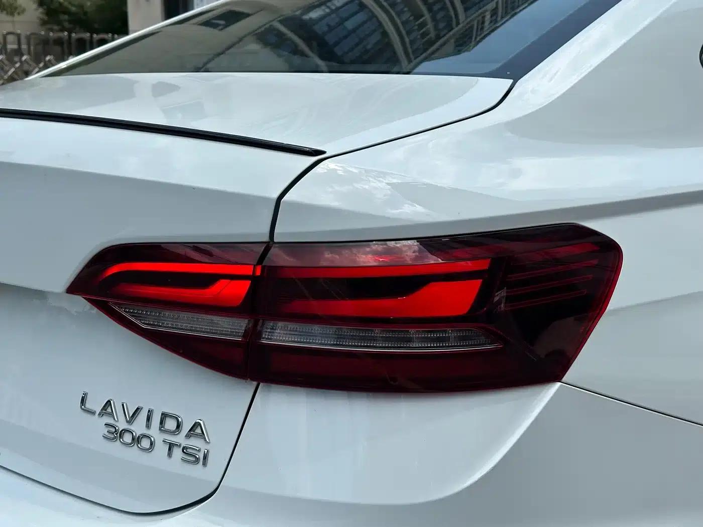 2023 Volkswagen Lavida 300TSI DSG Starry Sky Edition — миниатюра 13