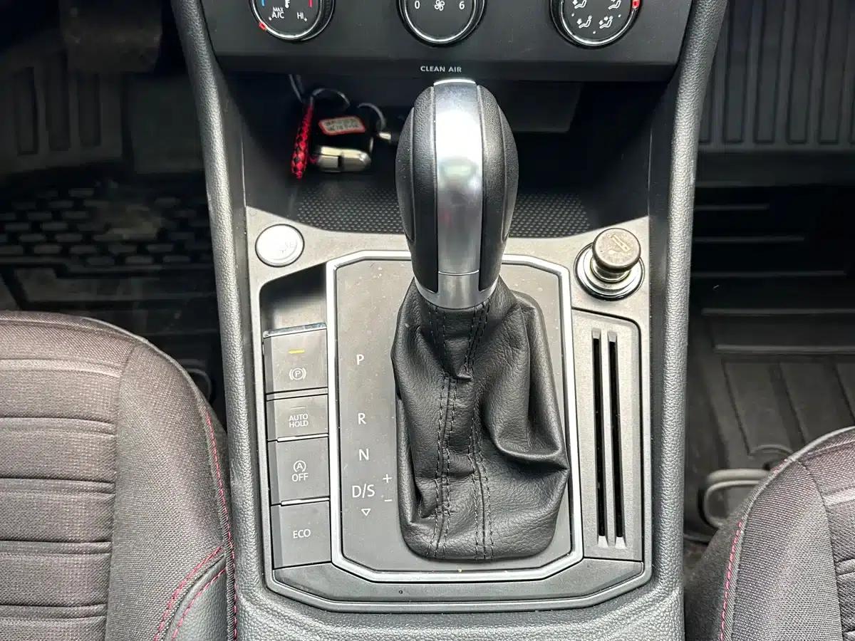 2023 Volkswagen Lavida 300TSI DSG Starry Sky Edition — миниатюра 20