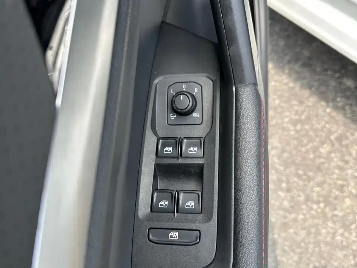 2023 Volkswagen Lavida 300TSI DSG Starry Sky Edition — миниатюра 23