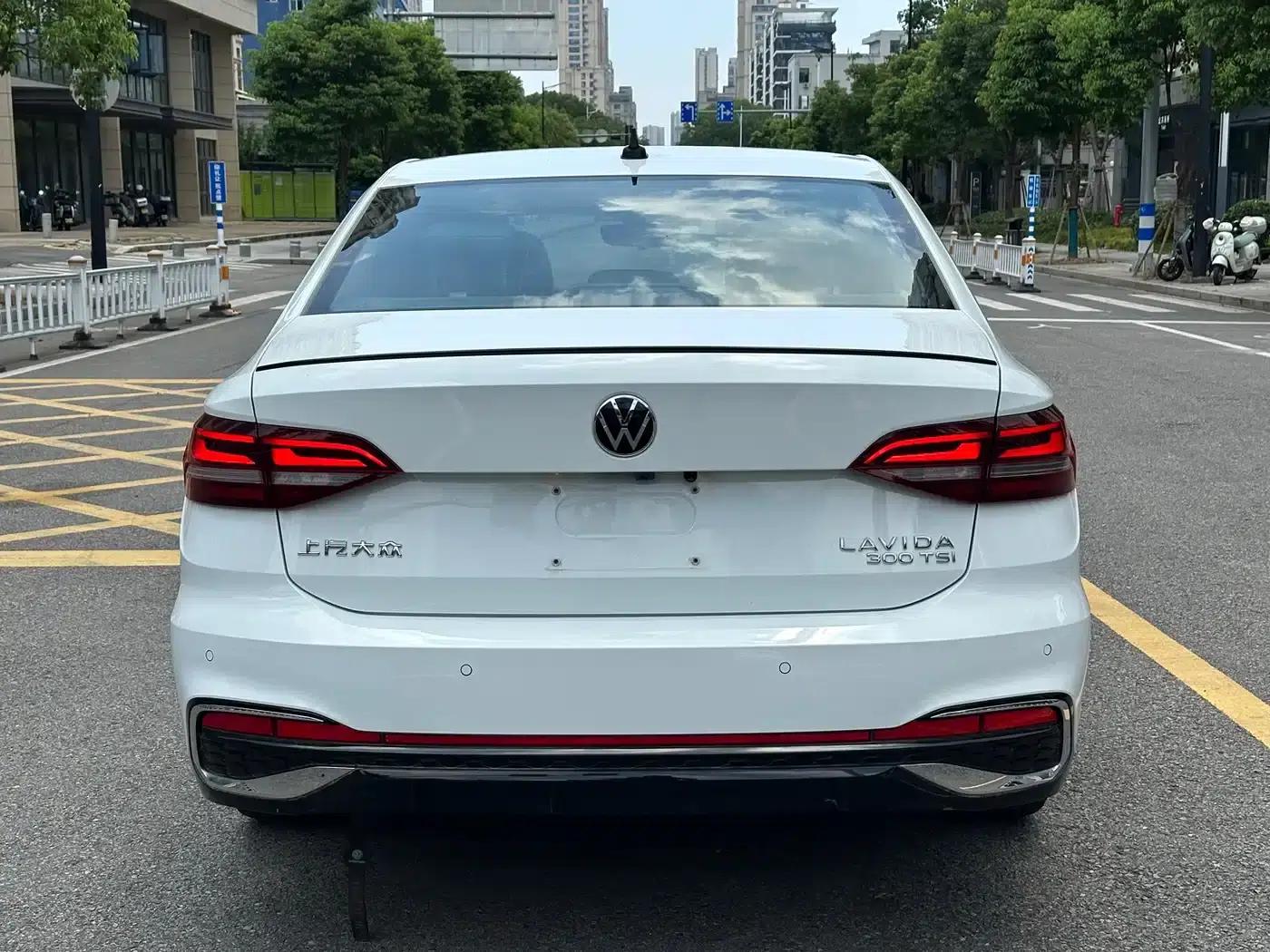 2023 Volkswagen Lavida 300TSI DSG Starry Sky Edition — миниатюра 8