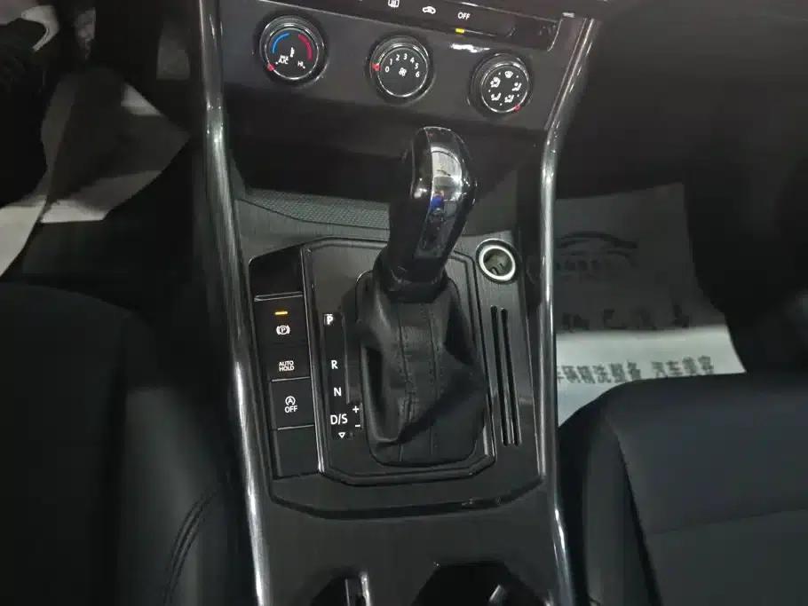 2018 Volkswagen Lavida 1.5L Automatic Comfort Edition (National V Emission Standard) — миниатюра 16
