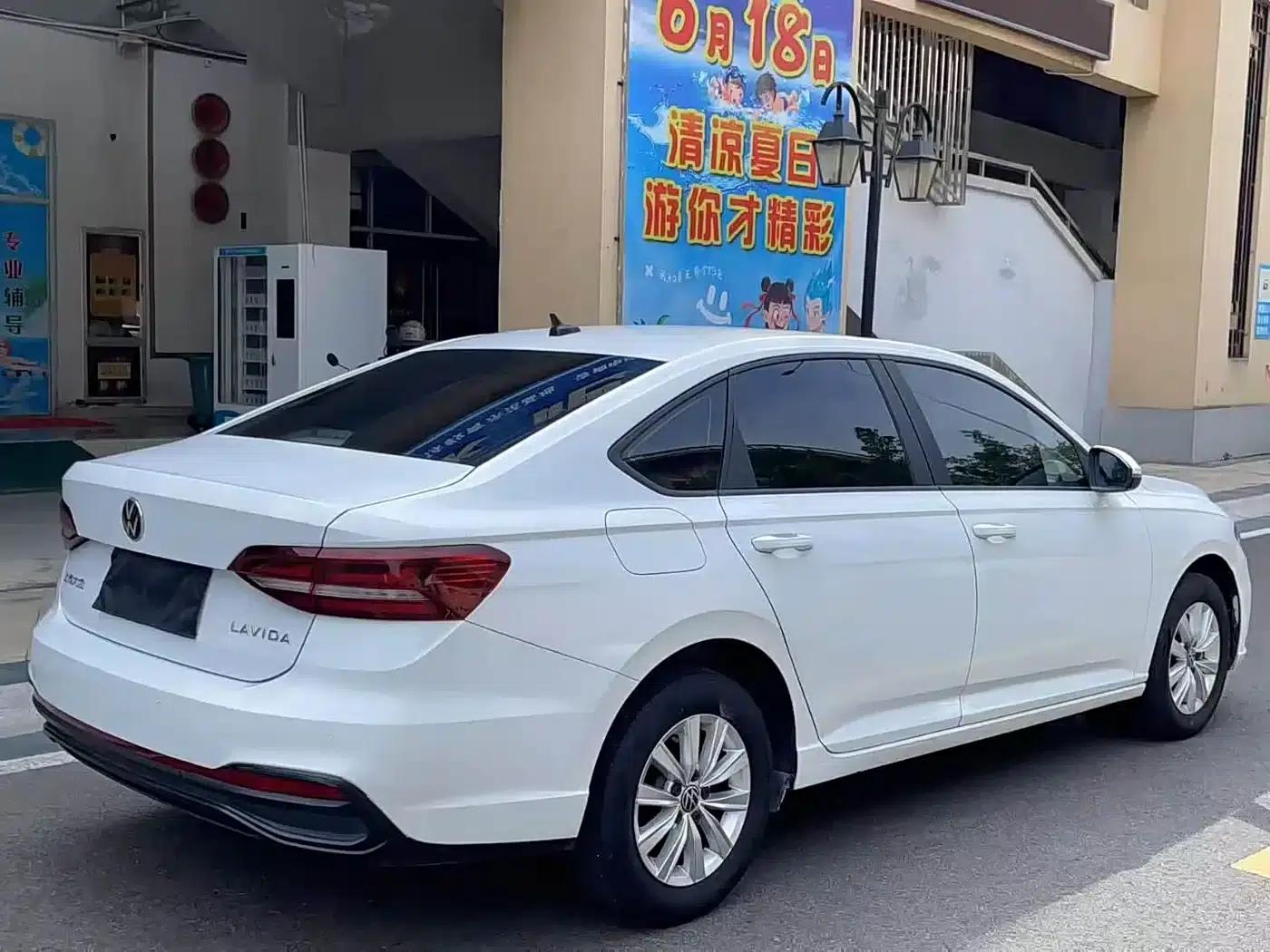 2023 Volkswagen Lavida 1.5L Automatic Comfort Edition — миниатюра 6