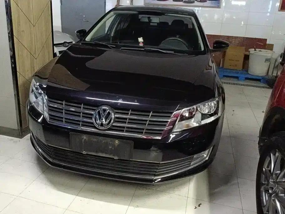 2013 Volkswagen Lavida 1.6L Automatic Comfort Edition — миниатюра 2