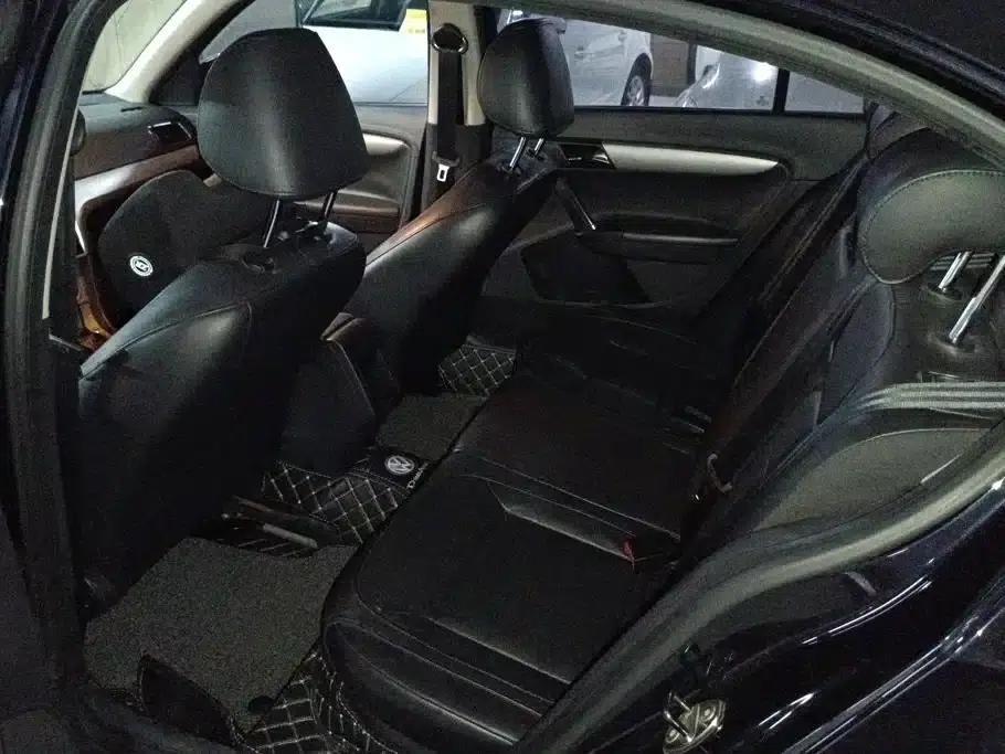2013 Volkswagen Lavida 1.6L Automatic Comfort Edition — миниатюра 11