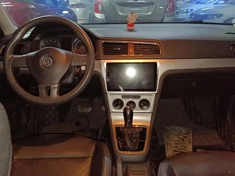 2013 Volkswagen Lavida 1.6L Automatic Comfort Edition — миниатюра 12