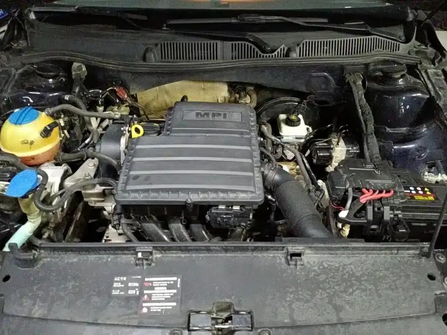 2013 Volkswagen Lavida 1.6L Automatic Comfort Edition — миниатюра 10