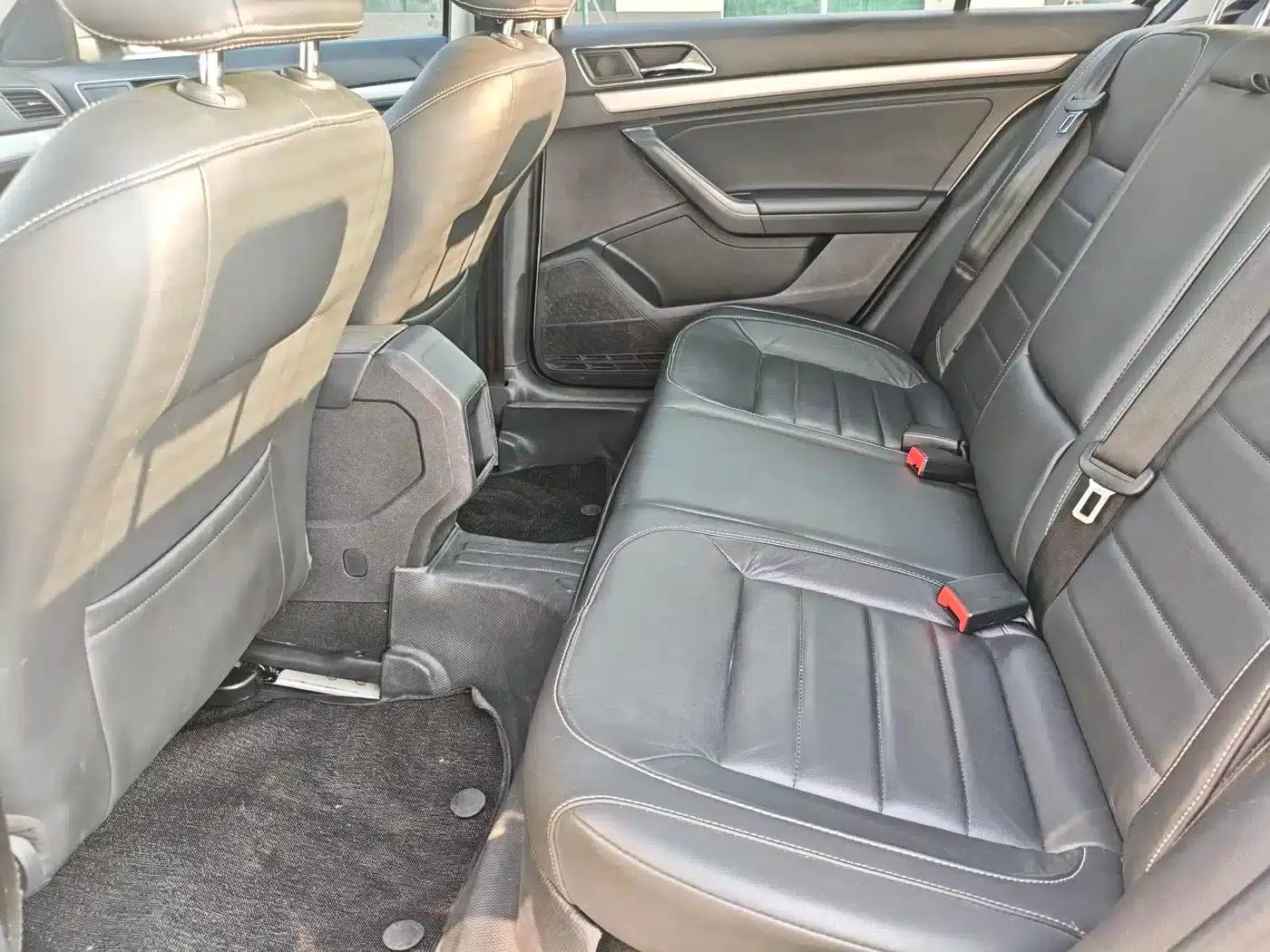 2017 Volkswagen Lavida 1.6L Automatic Comfort Edition — миниатюра 8