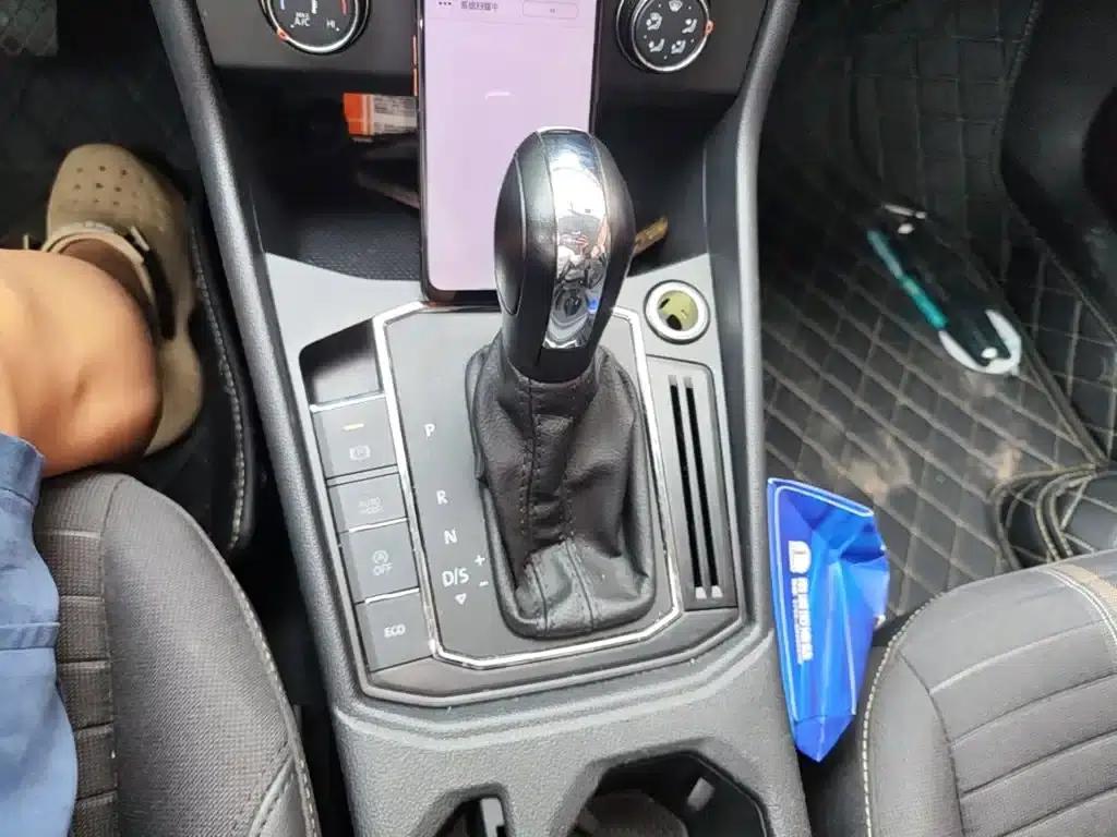 2021 Volkswagen Lavida 280TSI DSG Comfort Edition — миниатюра 14