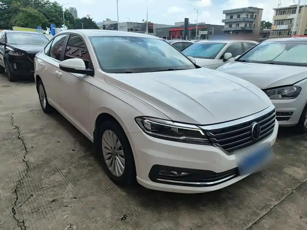 2021 Volkswagen Lavida 280TSI DSG Comfort Edition — миниатюра 4