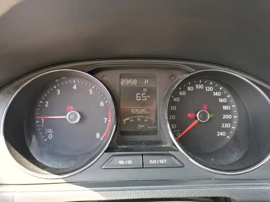 2015 Volkswagen Lavida 1.6L Automatic Comfort Edition — миниатюра 12