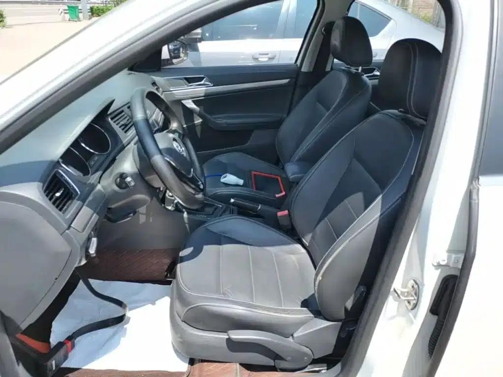 2015 Volkswagen Lavida 1.6L Automatic Comfort Edition — миниатюра 15