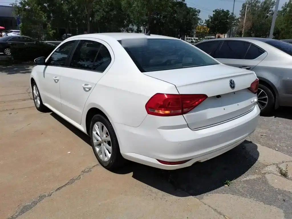 2015 Volkswagen Lavida 1.6L Automatic Comfort Edition — миниатюра 5