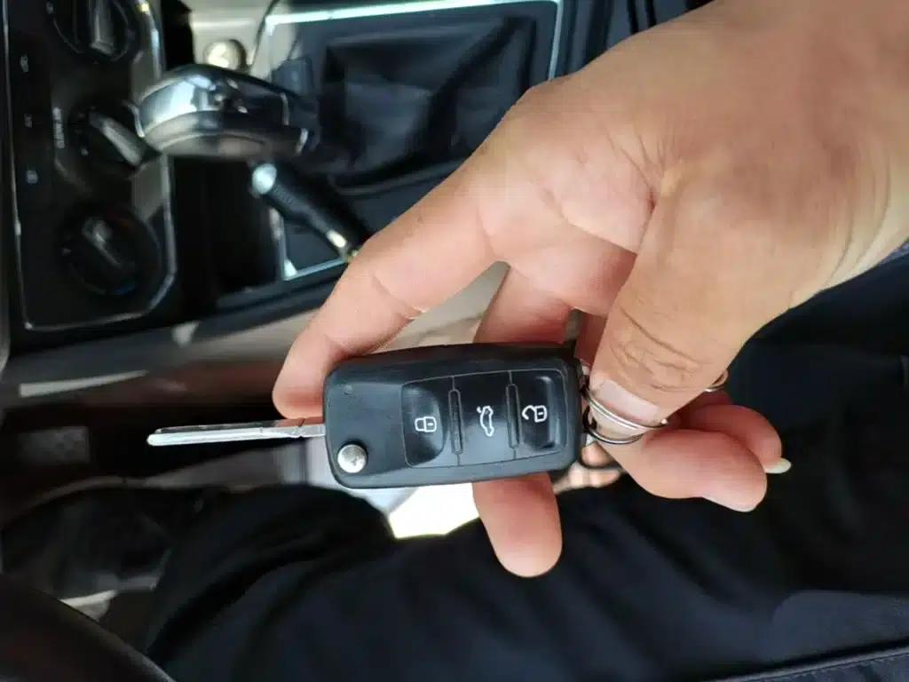 2015 Volkswagen Lavida 1.6L Automatic Comfort Edition — миниатюра 9