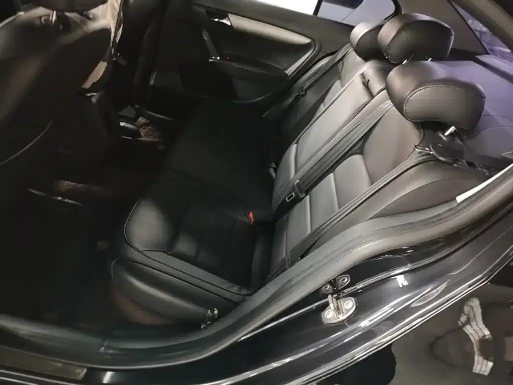 2013 Volkswagen Lavida Classic Facelift 1.6L Automatic Comfort Edition — миниатюра 17