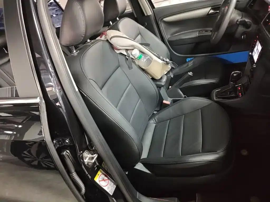 2013 Volkswagen Lavida Classic Facelift 1.6L Automatic Comfort Edition — миниатюра 25