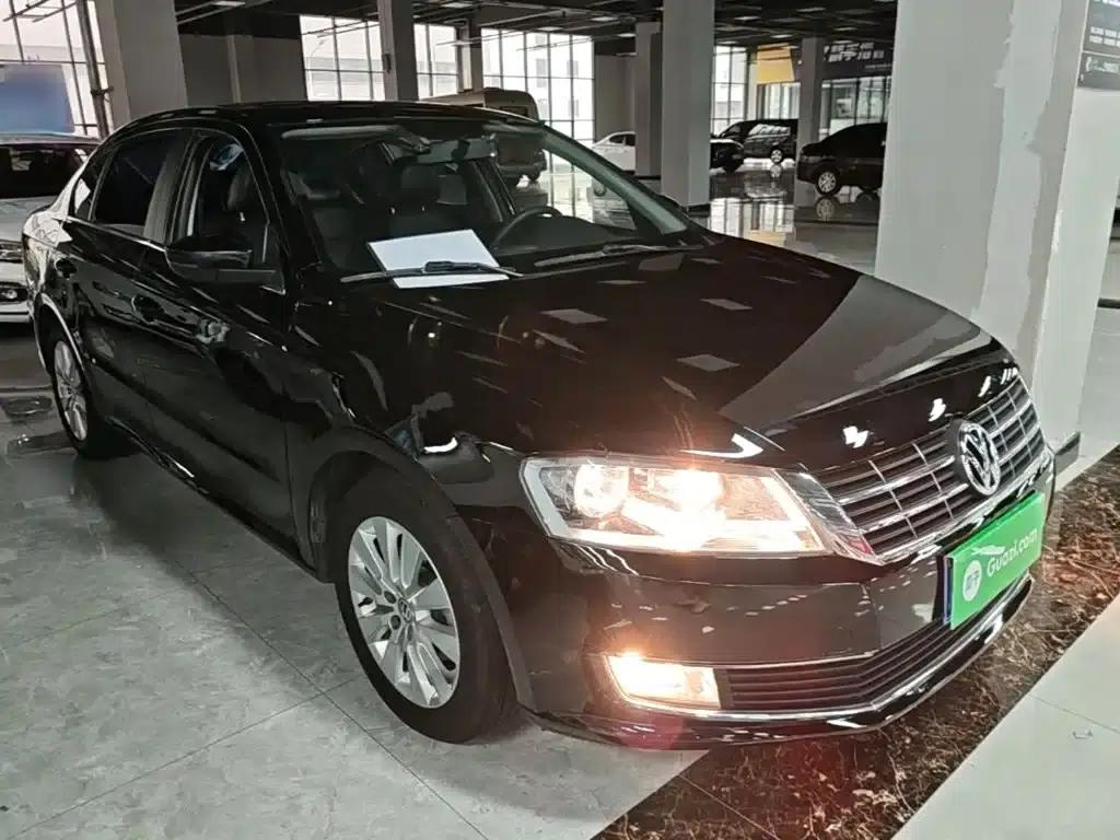 2013 Volkswagen Lavida Classic Facelift 1.6L Automatic Comfort Edition — миниатюра 4