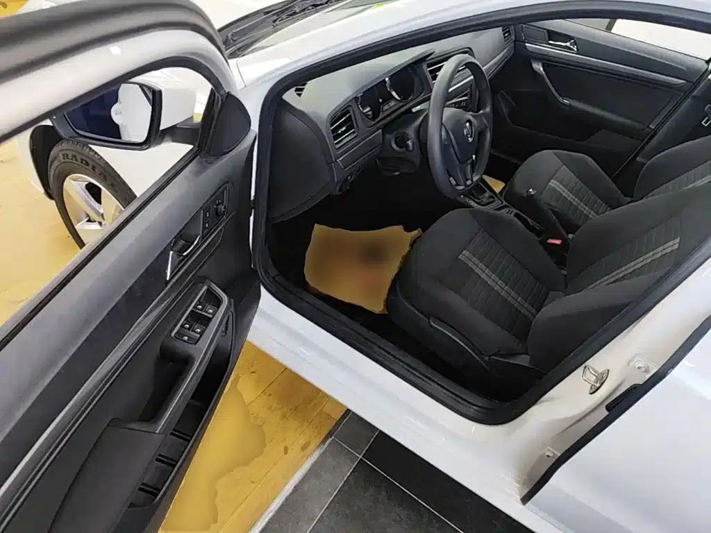 2019 Volkswagen Lavida, Lavida Qihang 1.5L Automatic Fashion Edition (National VI Emission Standard) — миниатюра 16