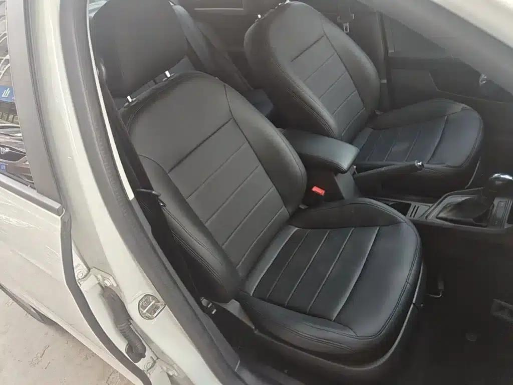 2017 Volkswagen Lavida 1.6L Automatic Fashion Edition — миниатюра 25