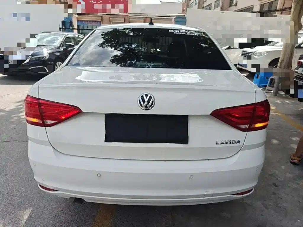 2017 Volkswagen Lavida 1.6L Automatic Fashion Edition — миниатюра 6