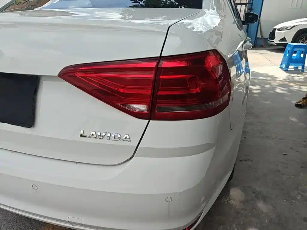 2017 Volkswagen Lavida 1.6L Automatic Fashion Edition — миниатюра 8
