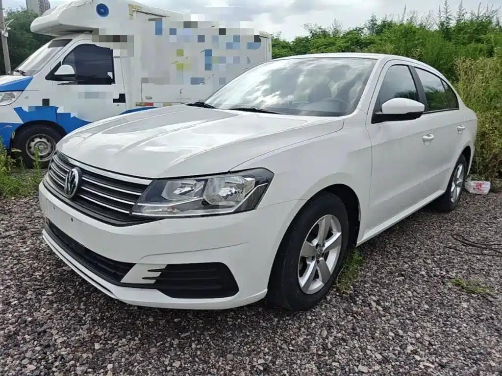 2019 Volkswagen Lavida, Lavida Qihang 1.5L Automatic Fashion Edition (National VI Emission Standard) — миниатюра 1
