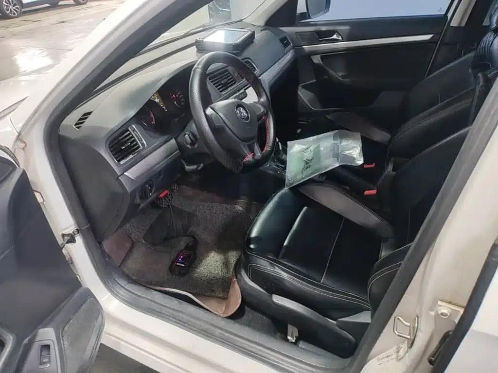 2017 Volkswagen Lavida 1.6L Automatic Fashion Edition — миниатюра 15