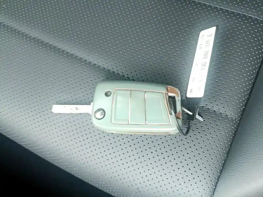 2019 Volkswagen Lavida 1.5L Automatic Comfort Edition (China VI Emission Standard) — миниатюра 9
