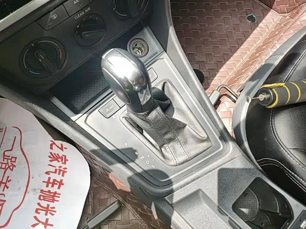 2019 Volkswagen Lavida, Lavida Qihang 1.5L Automatic Fashion Edition (National VI Emission Standard) — миниатюра 14