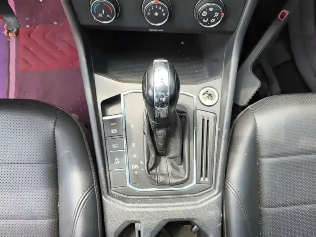 2018 Volkswagen Lavida 1.5L Automatic Comfort Edition (National V Emission Standard) — миниатюра 14