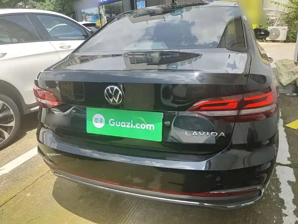 2023 Volkswagen Lavida 1.5L Automatic Five Million Edition — миниатюра 6